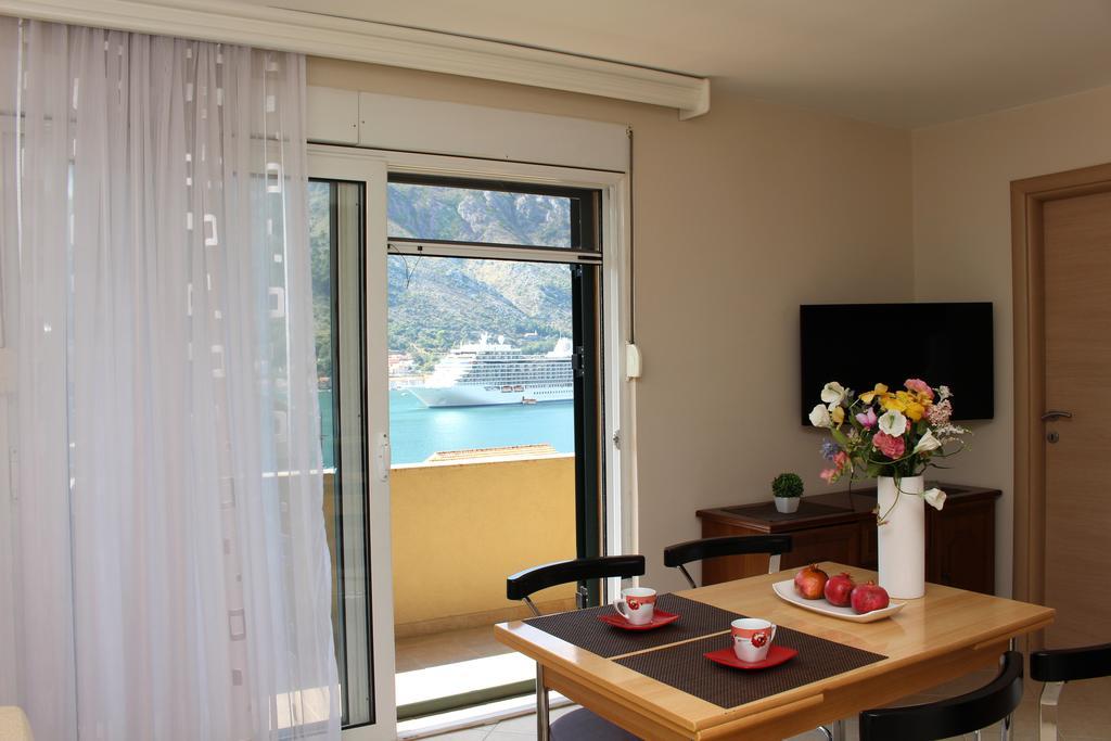 Apartments Kordic Kotor Exterior photo