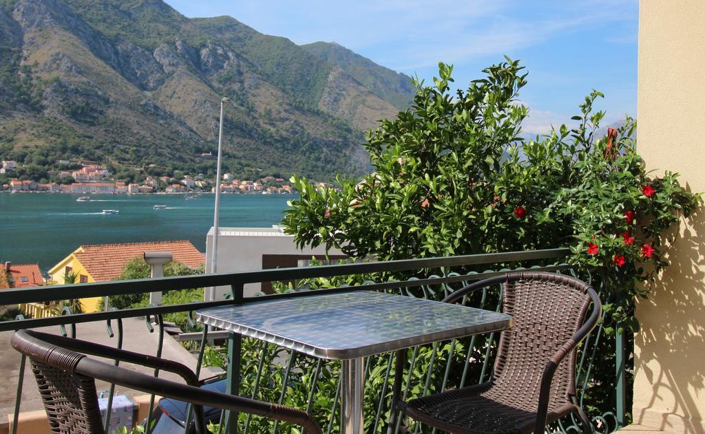 Apartments Kordic Kotor Exterior photo