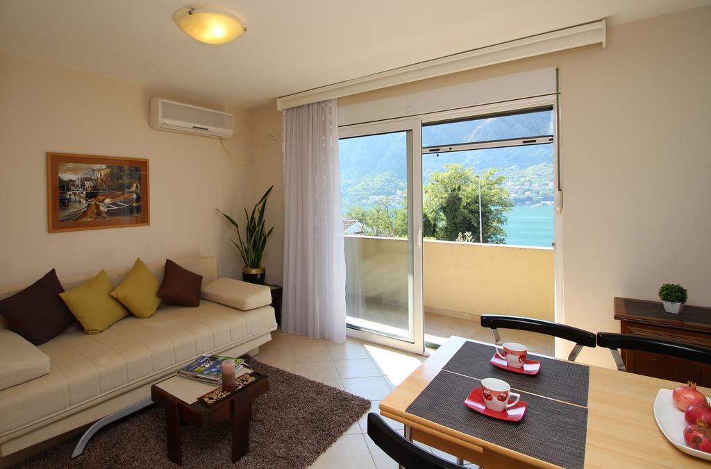 Apartments Kordic Kotor Exterior photo